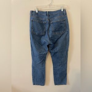 H&M High rise Ankle Length Medium Wash Jeans, Size 10